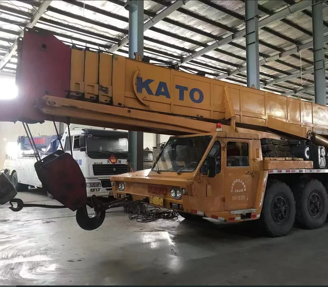 KATO NK800 中古トラッククレーン 80トン 鉄道エンジン搭載かつコア