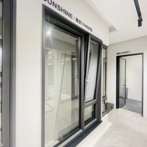 Ventana abatible francesa moderna de doble oscilación, vidrio de aluminio gris con marco de esquina, diseño de giro inclinable para villas - Product Image 5