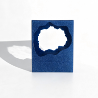 Moderne Umweltfreundliche Glas-Kristall Pyramidenförmige Auszeichnungsplakette mit Sandstrahleffekt und Individueller Lasergravur für Firmen-Trophäen