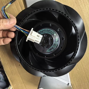 Ventilateur de refroidissement 00-113-405 R2D190-RA08-09 pour robot - Product Image 1