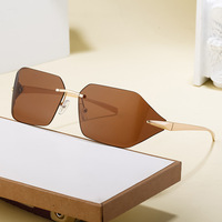 Haute qualité 2024 nouvelle Europe et les états-unis à la mode lunettes de soleil carrées femmes sans monture crème solaire lunettes de soleil femmes