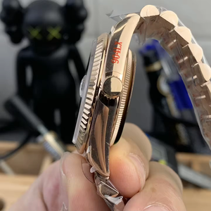 Reloj Automático de Lujo QF Factory con Esfera Marrón de 36 mm, Cristal Azul Resistente a los Arañazos, Visualización de Fecha y Día, Reloj Mecánico para Hombre - Product Image 3