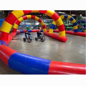 สนาม<span class=keywords><strong>รถ</strong></span>บั๊มพ์เป่าลมขนาดใหญ่ 33x26 ฟุต สำหรับเด็ก ใช้ได้ทั้งภายนอกและภายในอาคาร สนามแข่ง<span class=keywords><strong>รถ</strong></span>โกคาร์ทเป่าลมสำหรับเช่ารถบั๊มพ์ - Product Image 4