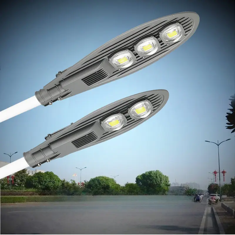 Réverbère extérieur étanche en aluminium 50W 100W 200W éclairage routier de cour urbaine et rurale réverbère LED