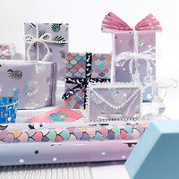 Valentijn cadeaupapier, glanzende metallic folie, oceaanelementen, dagelijkse cadeaudoos