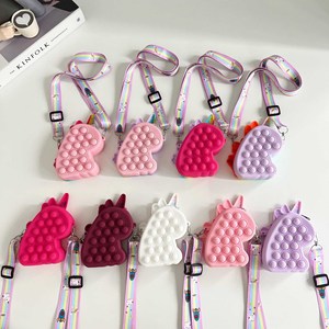 Quanzhou, nuovo pioniere dell'uccisione di topi, borsa a tracolla in Silicone unicorno assonnato per bambini, borsa a bolle - Product Image 4