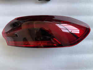 63217421113 63217421117 63217421114 63217421118 Conjunto de Luz Trasera Izquierda y Derecha Original, Nuevo y Genuino para <span class=keywords><strong>BMW</strong></span> <span class=keywords><strong>X6</strong></span> <span class=keywords><strong>2023</strong></span> - Product Image 3