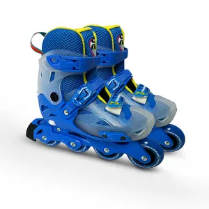 子供の女の子のための青いoemサイズの耐久性のあるインラインローラースケートシューズ