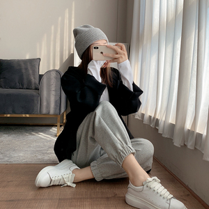 Berretti in Pura Lana Merino 100% di Alta Qualità, Unisex, con Logo Personalizzato, Lavorati a Maglia a Coste per Uomini, Bambini e Ragazze - Product Image 2