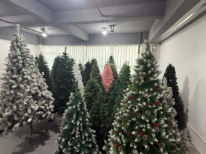 Fabricant OEM direct |   <span class=keywords><strong>Sapin</strong></span> <span class=keywords><strong>de</strong></span> <span class=keywords><strong>Noël</strong></span> <span class=keywords><strong>artificiel</strong></span> à charnières personnalisable <span class=keywords><strong>de</strong></span> qualité supérieure, 500 lumières LED blanc chaud, écologique et stable - Product Image 6