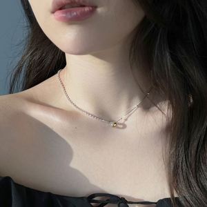 Collar de Plata S925 con Colgante de Circonia 5A, Diseño Exclusivo y Asimétrico de Dos Tonos, Altamente Recomendado por Dylam - Product Image 4