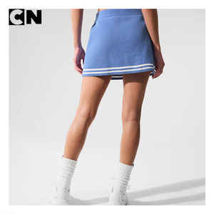 Ensemble de pull et jupe en tricot de laine de coton bleu pour femme, avec logo personnalisé, certifié GRS, fabriqué par un fabricant de pulls - Product Image 2