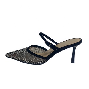 Sandales à talons hauts de luxe à enfiler, antidérapantes, avec strass en cristal et logo personnalisé - Product Image 3