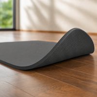 Tapis de yoga TPE couleur unie Yugaland ESG durable 4mm-10mm, écologique et antidérapant, pour le bien-être des entreprises (vente en gros)