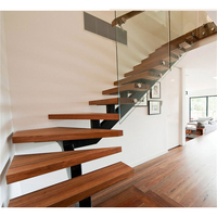 Escalier en bois de hêtre avec garde-corps en verre en forme de L, design moderne pour l'intérieur