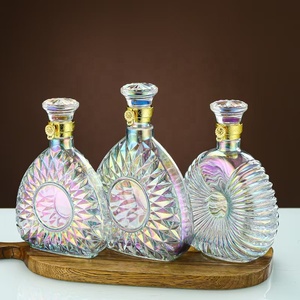 Botellas <span class=keywords><strong>de</strong></span> Vino <span class=keywords><strong>de</strong></span> Vidrio <span class=keywords><strong>de</strong></span> Pared Gruesa con Recubrimiento Electrolítico Colorido <span class=keywords><strong>de</strong></span> Lujo <span class=keywords><strong>de</strong></span> 500 ml y 750 ml con Tapas - Whisky XO, Ginebra, Vodka, Brandy, Vino - Product Image 2