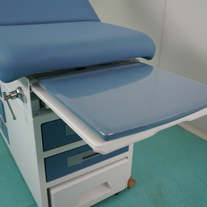 Mesa de Exploración Ginecológica con Cajones, Reposapiés y Recipiente para Residuos para Hospitales y Clínicas - Product Image 4