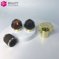 Bouteille de parfum carrée ronde personnalisée en gros, bouchon en or Transparent, bouchons de parfum acrylique de luxe pour bouteille de parfum en verre