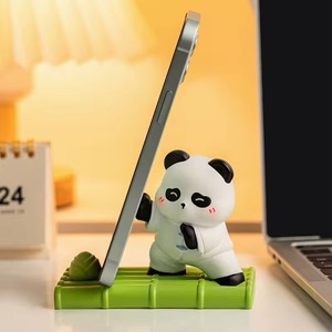 Soporte de teléfono de <span class=keywords><strong>Panda</strong></span> de bambú creativo de resina, figura de <span class=keywords><strong>Panda</strong></span> de <span class=keywords><strong>Kung</strong></span> <span class=keywords><strong>Fu</strong></span> chino personalizado, soporte de tableta de teléfono de escritorio de oficina perezosa - Product Image 3