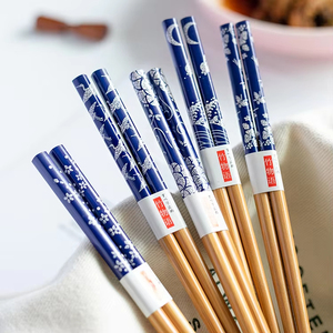 <span class=keywords><strong>Palillos</strong></span> <span class=keywords><strong>Chinos</strong></span> Ecológicos <span class=keywords><strong>de</strong></span> <span class=keywords><strong>Porcelana</strong></span> Azul y Blanca con Bambú, Alta Calidad, Contemporáneos, 22.5 cm, para Uso en Cocina y Restaurante - Product Image 2
