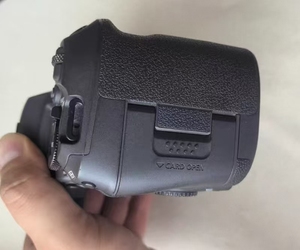 กล้องดิจิตอลระดับมืออาชีพใหม่ 95% รุ่น R5 Mark II ฟูลเฟรม ความละเอียดสูง 45MP ตัวกล้อง R5 II - Product Image 3
