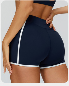 Shorts de yoga taille haute pour femmes RUIQUWIN, shorts d'exercice à séchage rapide avec poches latérales à rayures pour la course à pied, la remise en forme, approvisionnement ODM - Product Image 4