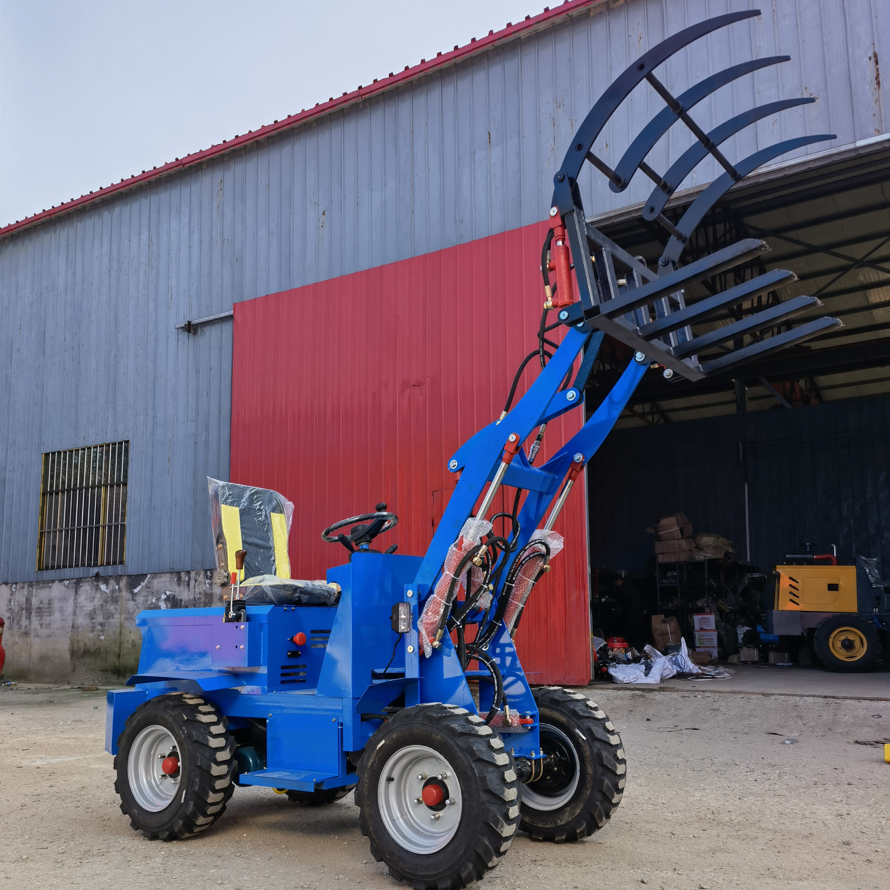 Бесплатная доставка! Недорогой и высококачественный Многофункциональный маленький Электрический колесный мини-погрузчик 400 кг, 600 кг, 800 кг, 1000 кг