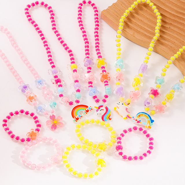 YANE Custom Wholesale Fashion Beaded Bracelets and Necklace Set Colorful Beads with Star Flower Design for Girls Kid Jewelry