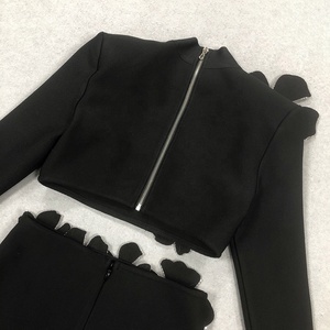 Abiti Firmati Personalizzati di Marche Famose, Completo Due Pezzi da Donna, Vestiti Invernali da Festa per Donna - Product Image 4