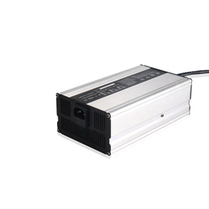 Nouvelles arrivées 28.8V 20A 8S 29.2V <span class=keywords><strong>Chargeur</strong></span> de batterie pour Scooter <span class=keywords><strong>Hoverboard</strong></span> pour <span class=keywords><strong>24V</strong></span> LiFePo4 <span class=keywords><strong>Chargeur</strong></span> de batterie - Product Image 3