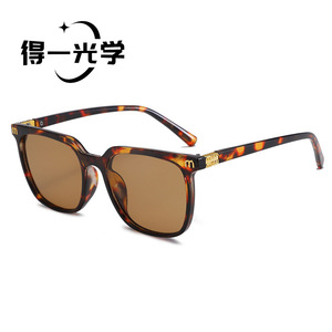 M Shape Hinge <b>Sunglasses</b> Black PC Lens UV400 Anti Blue Light Unisex - Product Image 5