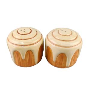 Bouteille à épices créative et mignonne en céramique en forme de crème glacée, avec des détails dorés de luxe, pour le sel et le poivre - Product Image 6