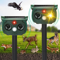 Répulsif à énergie solaire pour écureuil et cerf Capteur de mouvement extérieur Dispositifs de dissuasion pour chat et chien Répulsif à ultrasons pour animaux avec lumière rouge