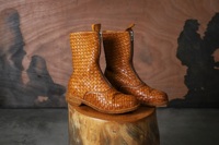 Marque de créateur classique de haute qualité tissé bout rond bottes en cuir de cheval femmes avant Zip bottes courtes personnalisées