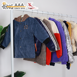 KingAAA Venta <span class=keywords><strong>al</strong></span> <span class=keywords><strong>por</strong></span> <span class=keywords><strong>Mayor</strong></span> KungFu KingAAA Abrigos de Invierno para Niños de Segunda Mano, Gruesos, Suaves, de Manga Larga, 90% Limpios, Tallas Mixtas, en Pacas - Product Image 1