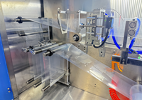 Ventes d'usine Machine de remplissage et de bouchage de liquides oraux à petits volumes à têtes multiples avec remplissage, scellement et découpe