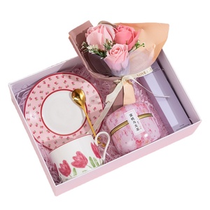 Ins style ensemble cadeau fête des mères avec ventilateurs tasse à café serviette <span class=keywords><strong>parapluie</strong></span> Unique boîte cadeaux de remerciement pour femmes - Product Image 1