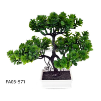 Plante artificielle de haute qualité, pin cyprès bonsai, petit arbre en pot, plante en plastique bonsai pour la décoration de la maison, du bureau ou du bureau à domicile
