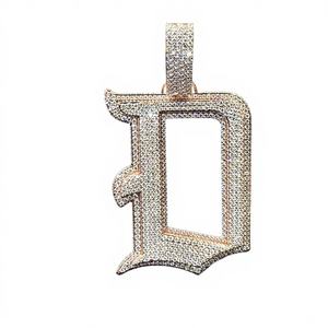 Pendentif lettre D personnalisé en argent sterling plaqué rhodium, entièrement serti de moissanite VVS1, style hip-hop de luxe - Product Image 1