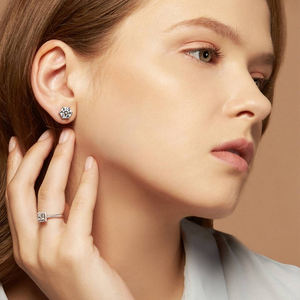 Boucles d'oreilles clous Ruizuan classiques en moissanite naturelle taille brillant rond, avec silicone, style Stirling vintage, pour anniversaire, unisexe, 1 carat - Product Image 6