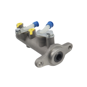 למעלה מכירה מלגזות מאסטר בלם צילינדר חלקי tcm - Product Image 4