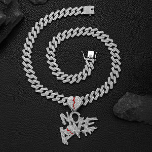 <span class=keywords><strong>NOLOVE</strong></span> Collier chaîne cubaine style hip-hop pour homme Lettre en alliage plaqué or et pendentif niche en forme de cœur Bijoux - Product Image 2