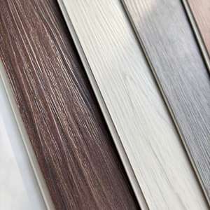 <span class=keywords><strong>Planche</strong></span> de vinyle SPC confortable de 5 mm avec sous-couche intégrée, imperméable et ignifuge, garantie de 5 ans, installation par clic, design moderne - Product Image 4