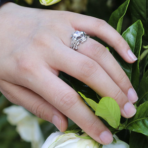 Anello Punk a Forma di Cuore con Teschio per Donne, Accessorio da Dito Audace e alla Moda, Regalo per Feste - Product Image 2