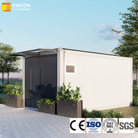 Maisonnette individuelle compacte à aménagement flexible avec douche et lavabo intégrés, isolée, idéale pour location de conteneur habitable avec toilettes