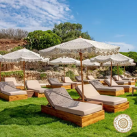 Parasol de plage de luxe moderne en macramé de corde de coton tressé à la main avec pompons, manche en bois, pour extérieur, resort, bord de piscine, villa, glamping