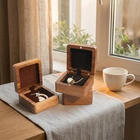 Graviertes Logo Blanko Quadratische Brosche Manschettenknöpfe Ohrringe Ehering-Set Massives Walnussholz Elegante Holzverpackung Schmuckbox Geschenk