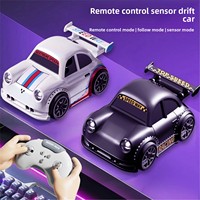 Mini Coche de Juguete a Control Remoto con Sensor, Luces e Inducción de Gestos por Radio, Coche RC con Música 360 °   Regalo de cumpleaños para niño Drift Stunt Boy