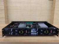 OEM vente à chaud 4*600 Watts classe D amplificateur de puissance ventilateur silencieux 4 canaux MA série 2400W haut-parleur amplificateur de puissance professionnel