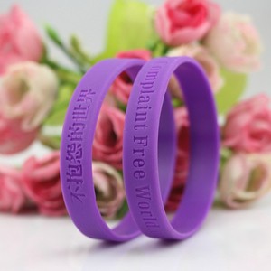 สายรัดข้อมือซิลิโคนแบบคลาสสิก 1/2  100%  รักษ์โลก  พร้อมสกรีนโลโก้ตามสั่ง สำหรับงานอีเว้นท์ ระดมทุน และโปรโมชั่นต่างๆ - Product Image 3